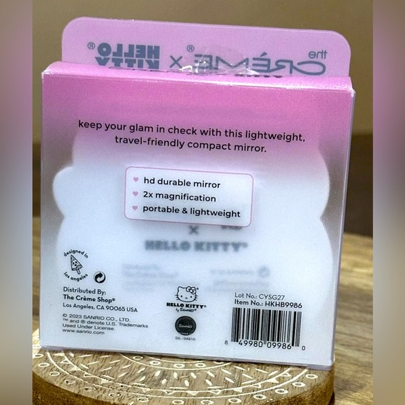 The Crème Shop Hello Kitty On The Go Compact Makeup Dual-Side & HD Mirror - Picture 4 of 14